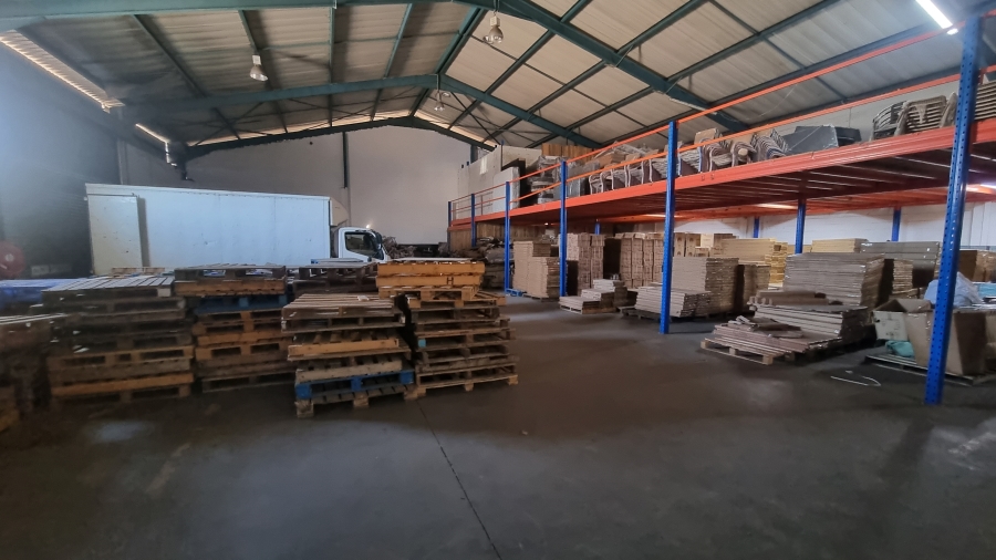 To Let commercial Property for Rent in Killarney Gardens Western Cape